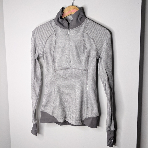 Lululemon runderful half zip size 4